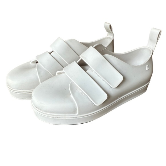 VGUC Mini Melissa Mel Go Sneaker in white SIZE 1 - Picture 1 of 9